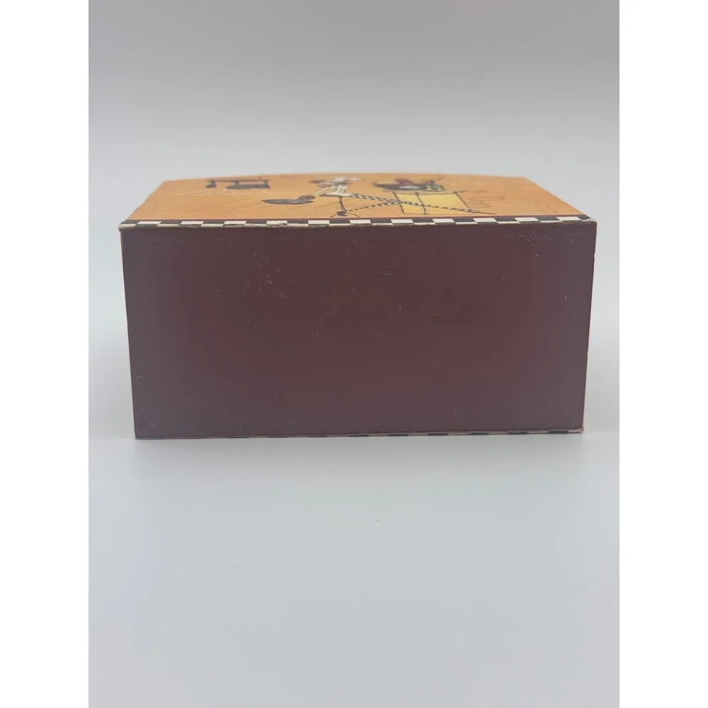 Sassy Chef III Napkin‎ Holder Wooden Countertop Salt Bae Female